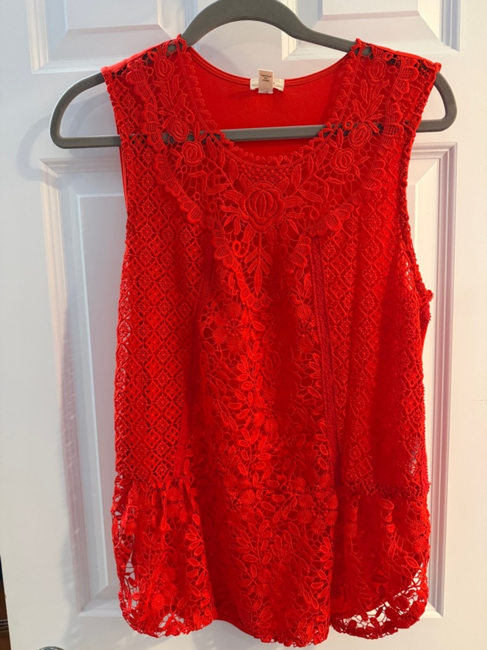 Women's Red Lace Camisole Tank Top - Feminine Crochet Detail